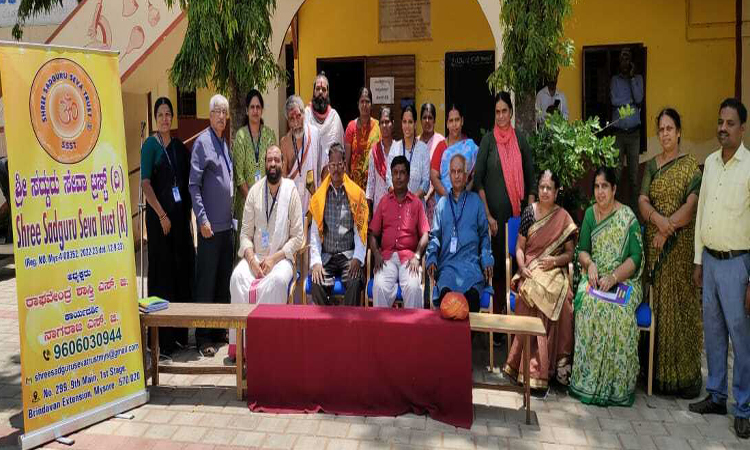 Shree Sadguru Seva Trust Empowers Students with Free Book Distribution at Government Higher Primary School, Metagalli